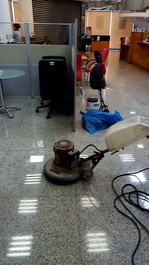 �x���ۧ��M�~�O�i