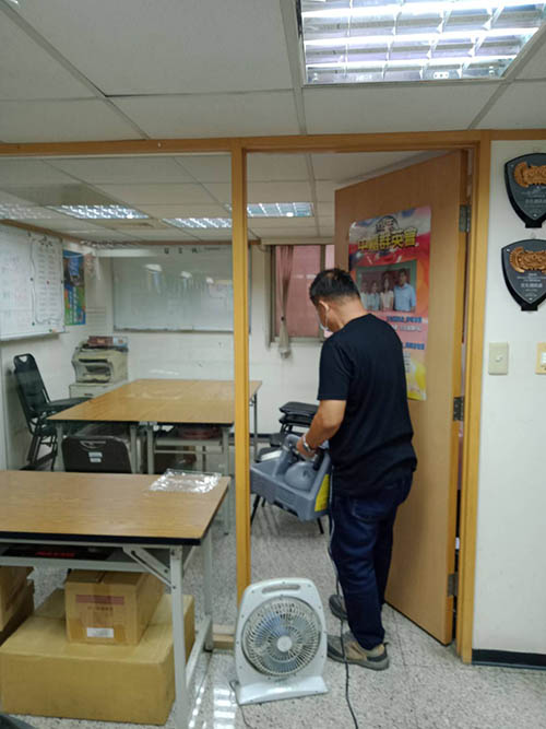 �x���f�C���v���r����