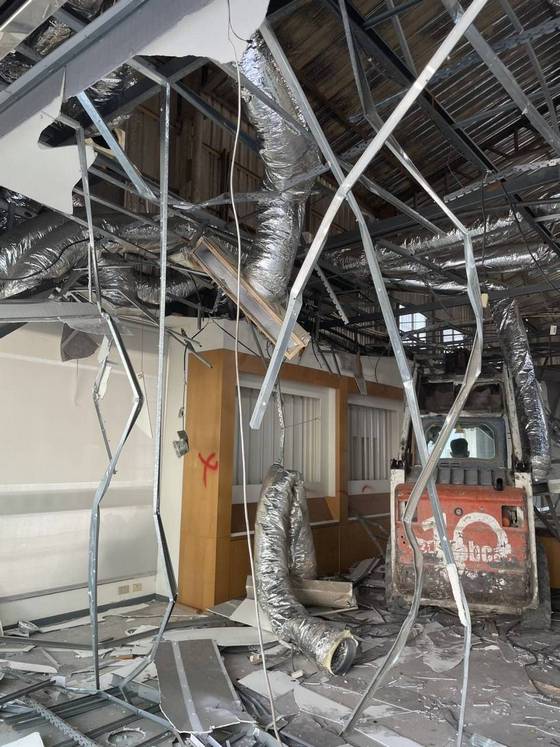 �x����u�{