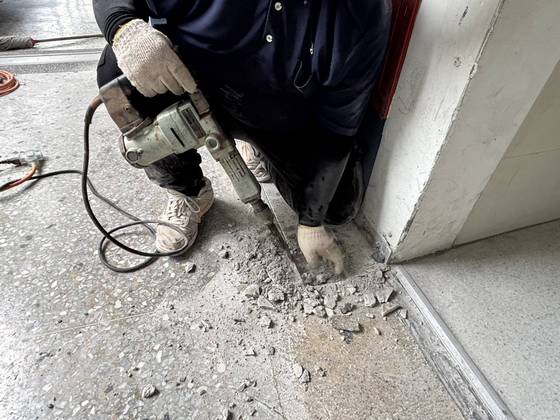 �x������