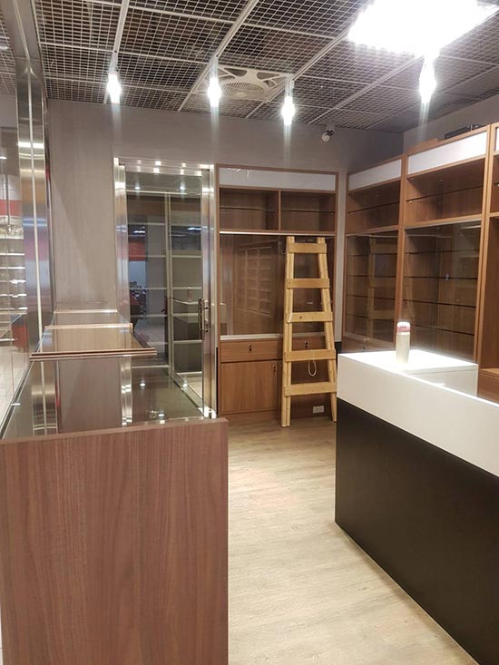 �x�������M��