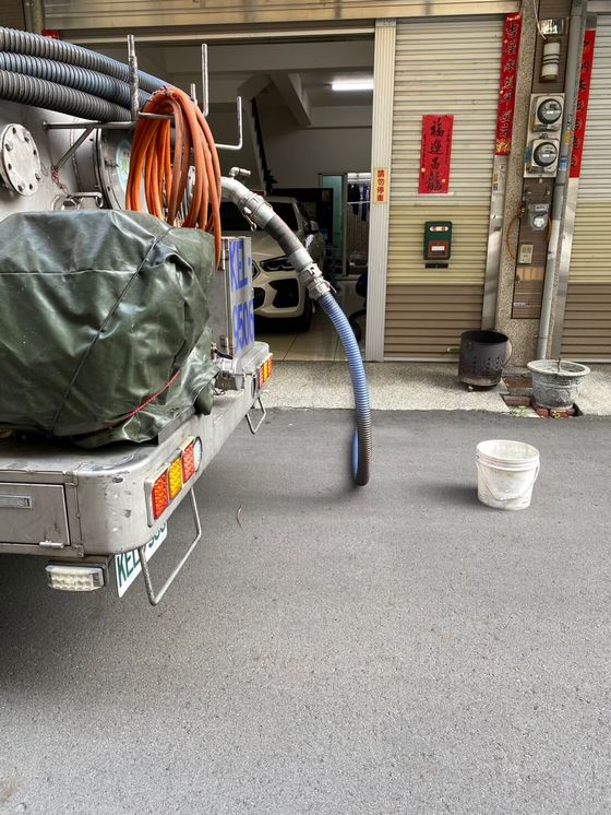 �n������