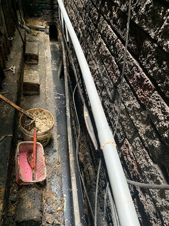 �������M����