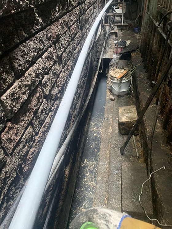 �������M����